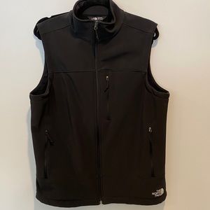 Men’s The North Face Softshell Vest - New